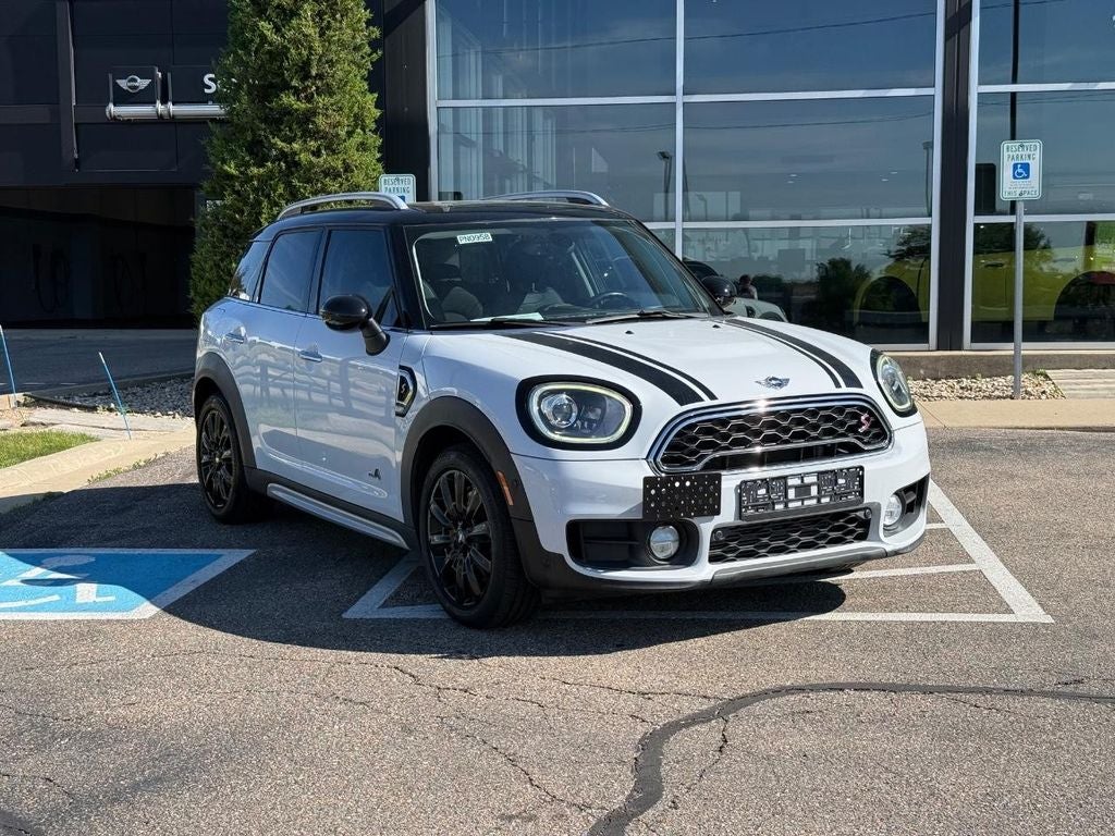2018 MINI Countryman Cooper S ALL4's photo