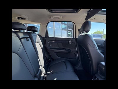 2018 MINI COUNTRYMAN Base