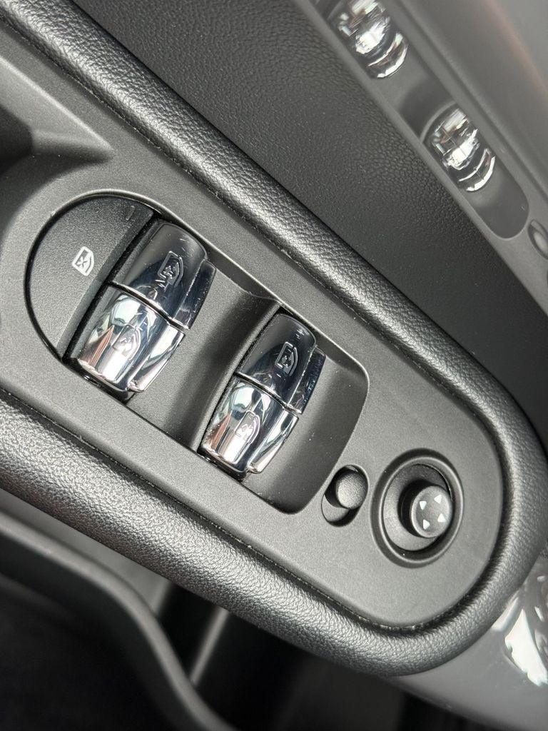 2019 MINI COUNTRYMAN CLASSIC