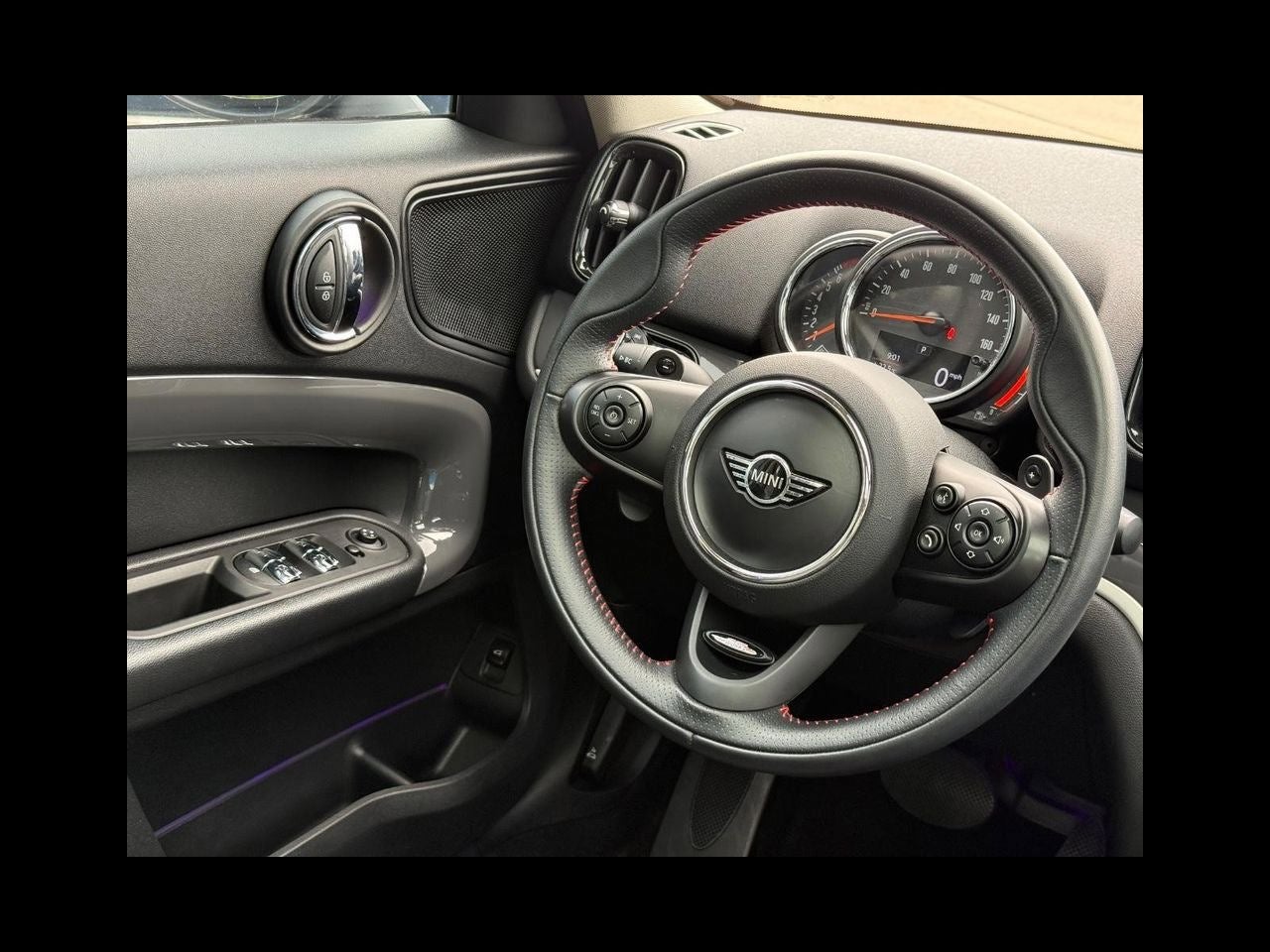 2019 MINI COUNTRYMAN CLASSIC