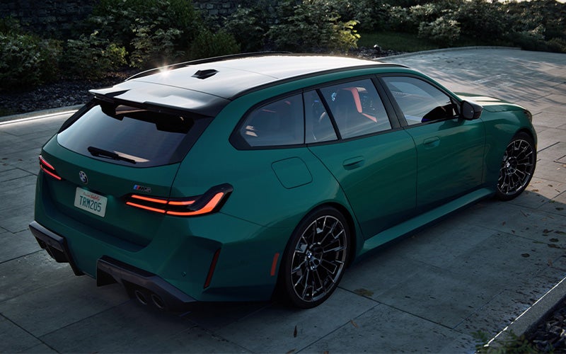The sky lounge panoramic roof of the M5 Touring. | BMW of Madison in Madison WI